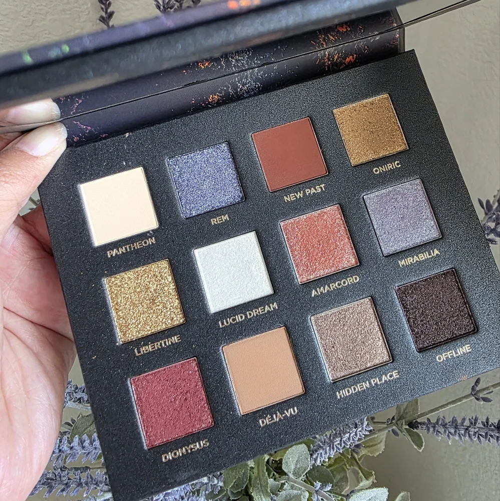 Nabla Dreamy 2 The Mystic Eyeshadow Palette
